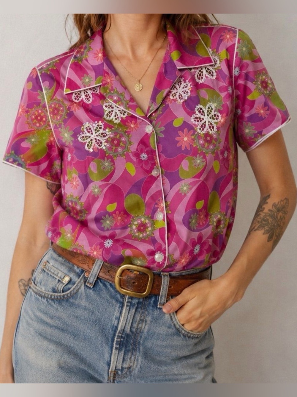 Usindo Vintage Floral Rayon Blouse Pink Crochet Embellished Size Small